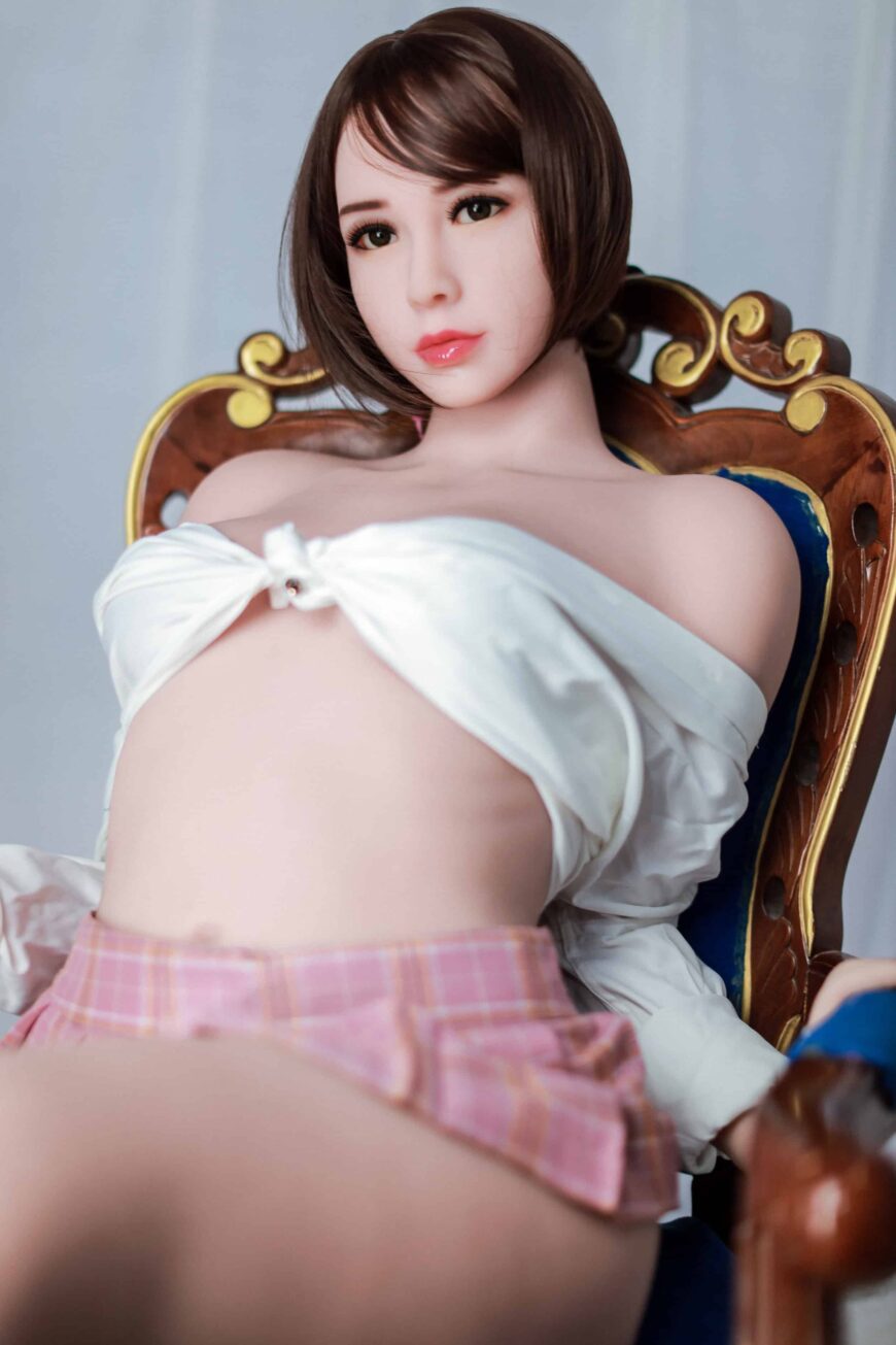 Cora sex doll posing nude for Dirty Knights Sex dolls website (19)